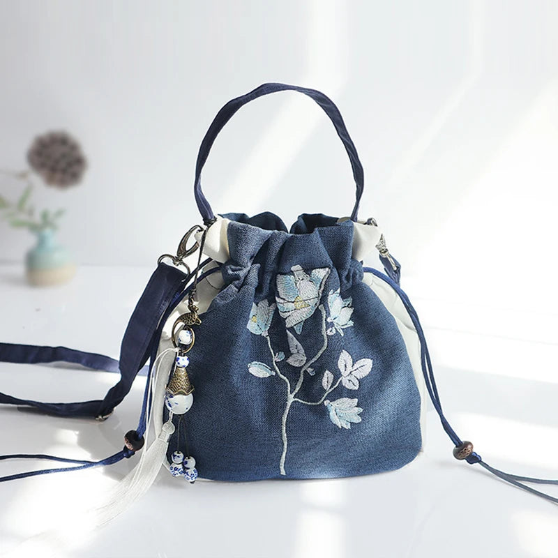 Chinese Style Women's Drawstring Bag Vintage Flower Embroidery Hanfu Handbag Street Fashion Girls Bucket Shape Shoulder Bag B