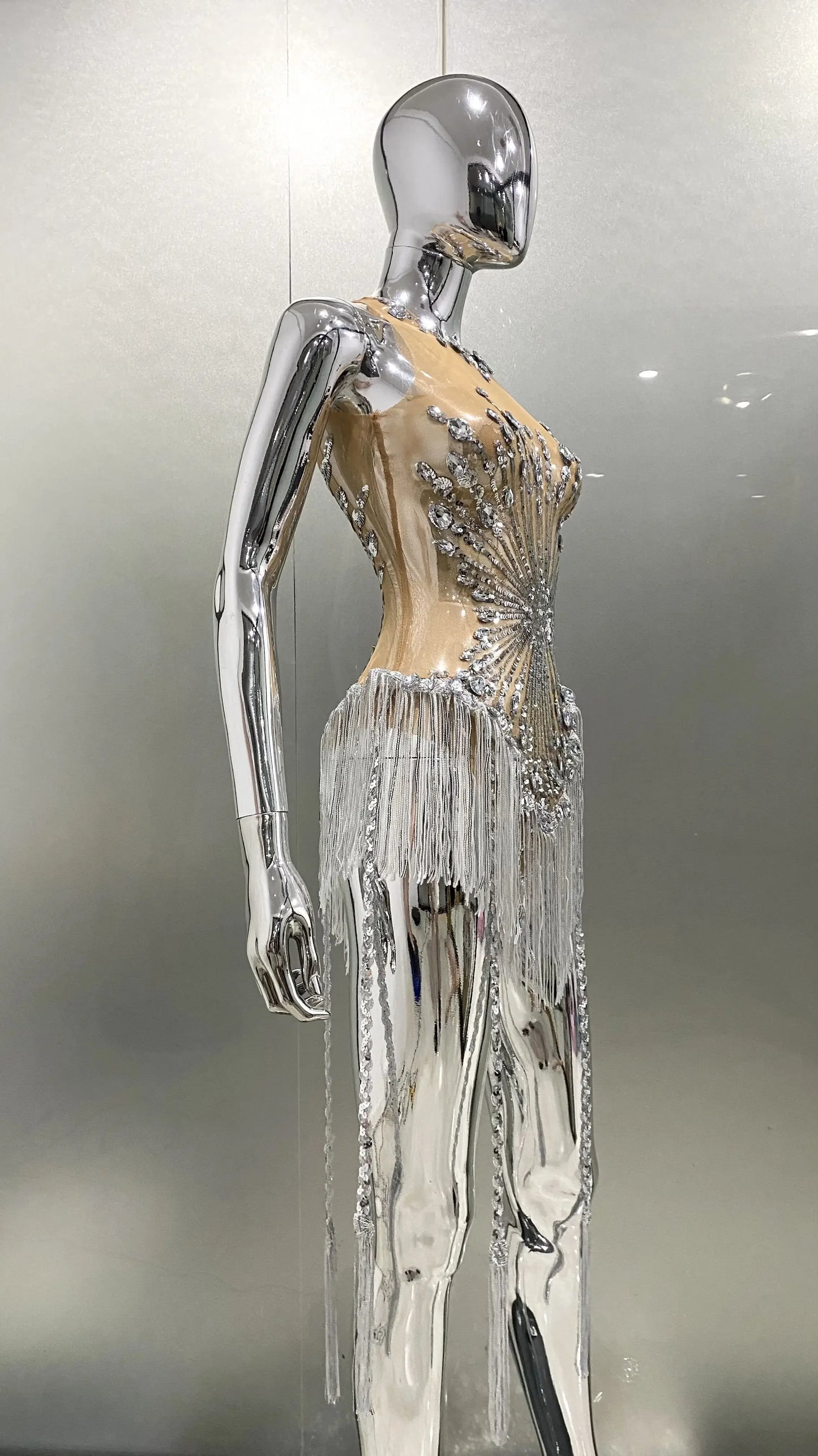 Sliver Sequins Shining Diamonds Long Tassel Sleeveless Mini Dress High Quality Evening Dress Woman Birthday Party Outfit