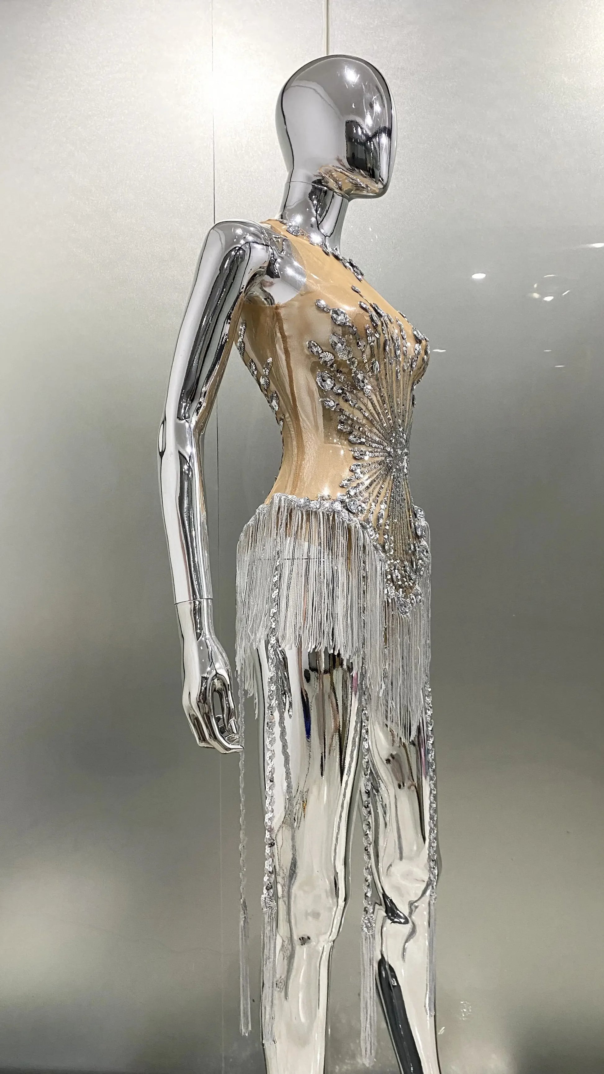 Sliver Sequins Shining Diamonds Long Tassel Sleeveless Mini Dress High Quality Evening Dress Woman Birthday Party Outfit