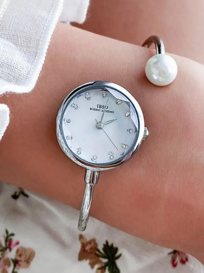 Silver Pearl Bracelet Women's Quartz Watch Simple Ladies Clock Elegant Ladies Watch Bracelet Perimeter 160mm