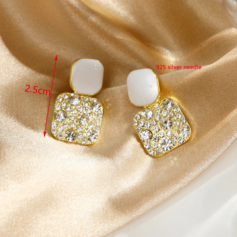 New Purple Crystal Pendants Women Dangle Earrings Korean Fashion Elegant Drop Earrings Square Statement boucles d'oreilles ES1424