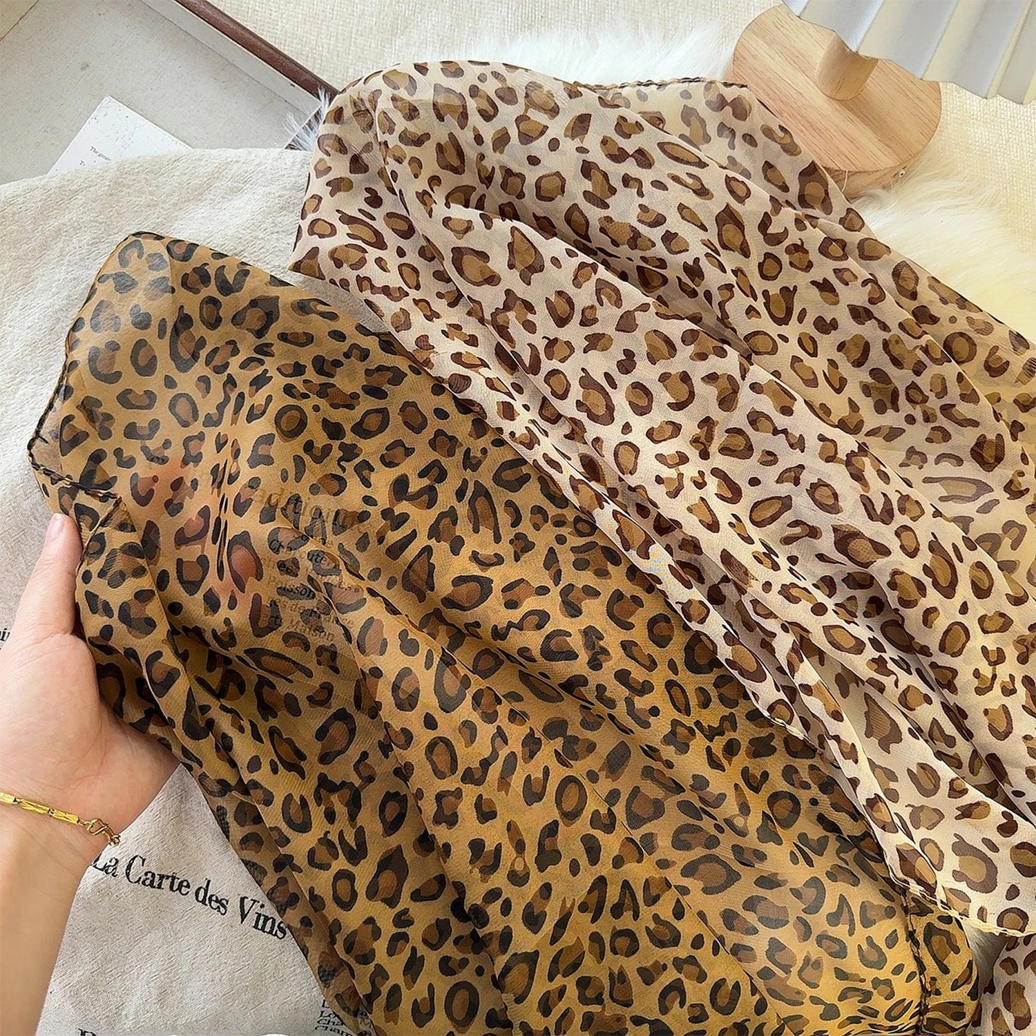 Retro Leopard Print Square Scarf for Women Satin Thin Edge Scarves Head Band Fashion Y2K Lady Hair Shawl Wrap Female Neckerchief