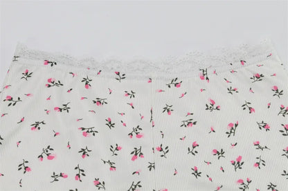 Floral print set, low cut round neck, tight fitting long sleeved top, shorts, European and American home clothes