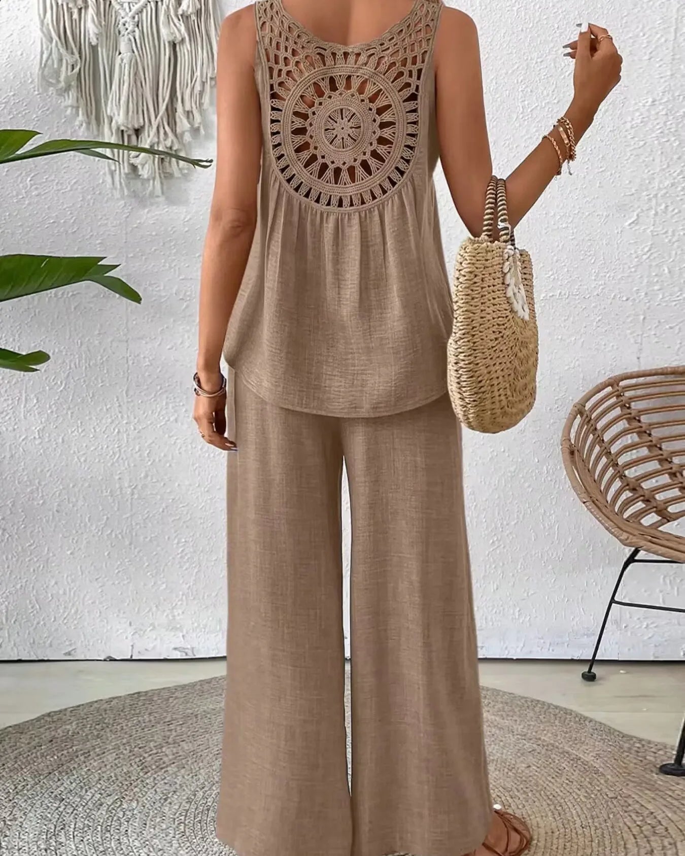 Hollow Out 2 Piece Sets Women Lace Sleeveless Top Wide Leg Pants Set Solid Color New Matching Sets 2 Piece Sets Women New 2024