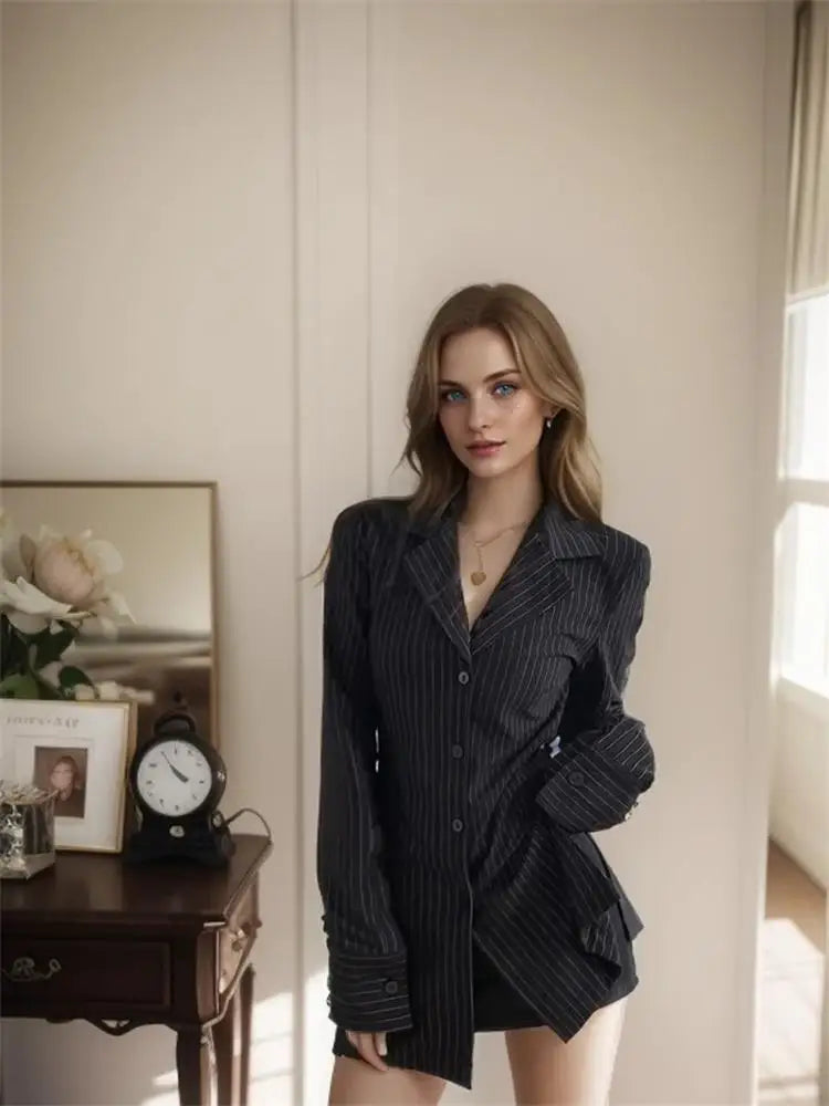 Vintage Blouses Black Stripe Slim fit Shirts Long Sleeve Top Women Korean Fashion Office Lady Aesthetic Elegant Shirt Women