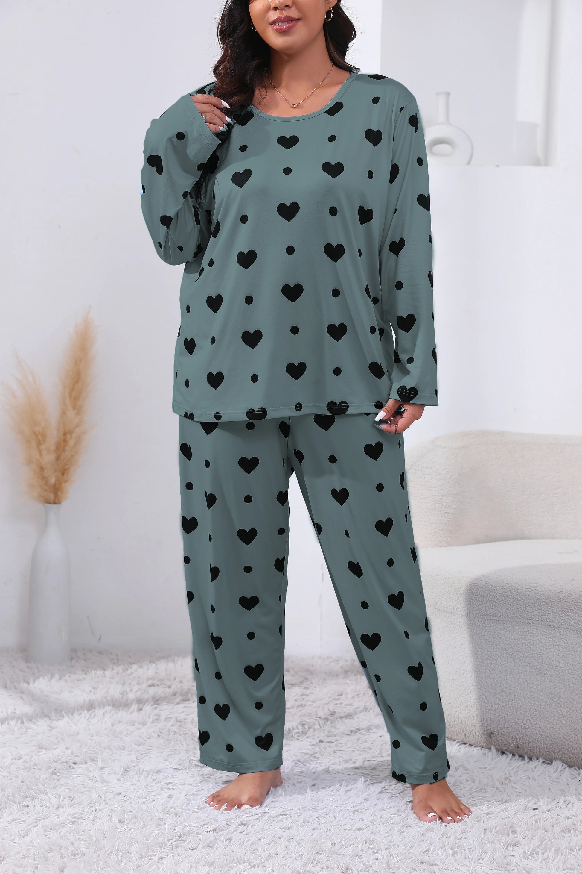 Plus Size Women's Heart Print Long Sleeve T-Shirt And Pants With Elastic 2pc Pajama Set,Women Round Neck Top and Trouser Pajama green