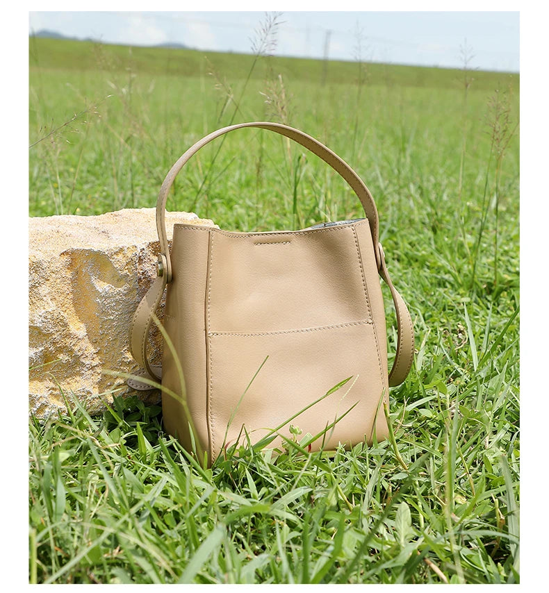 Toptrends Korean Style Bucket Genuine Leather Shoulder Bags For Women 2025 Luxury Designer Crossbody Purses Tote Ladies Handbags