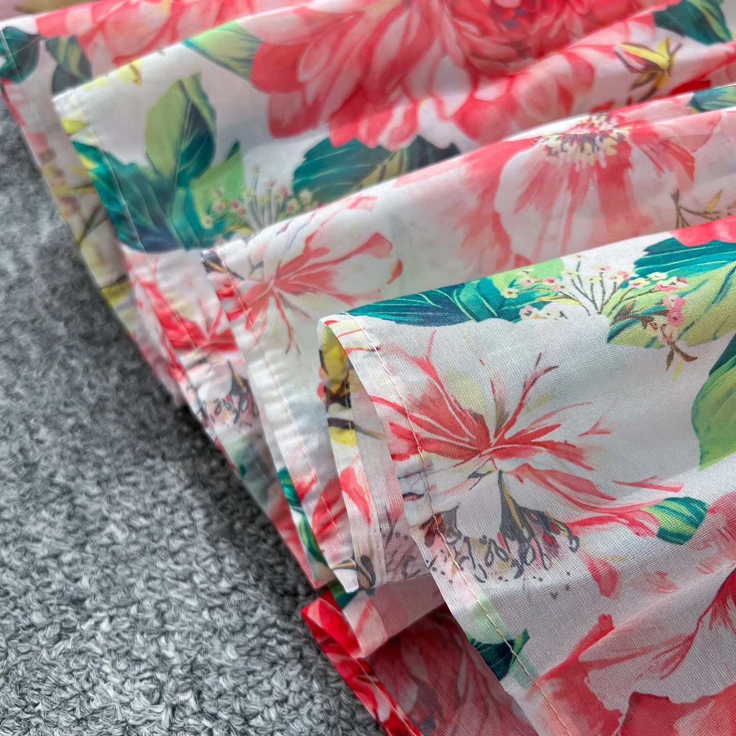 Chic vintage long sleeve lantern sleeve V-neck print pleated Elegant Fairy korean dress women clothing Long dress