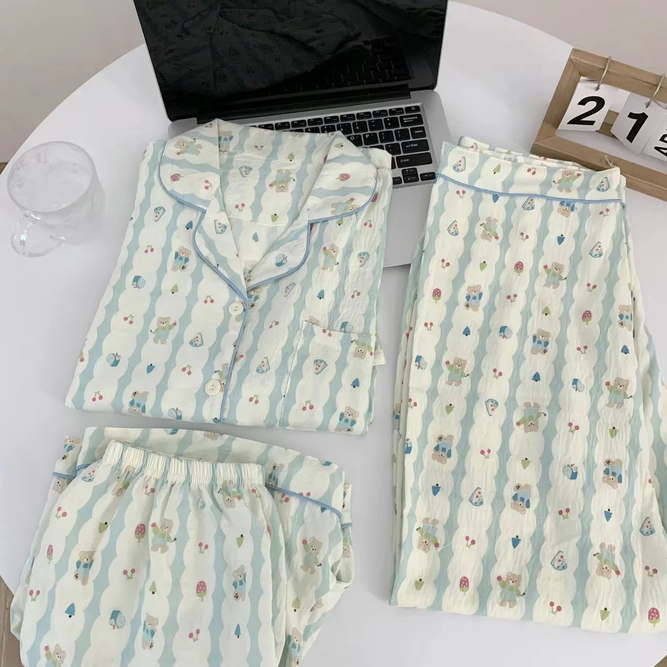 Summer Cloud Cotton Spwear Set Women's ort Sve Long Pants Home Clothes Cartoon Print Comfortable Breathable Nightgown Cz three-piece setCake bear