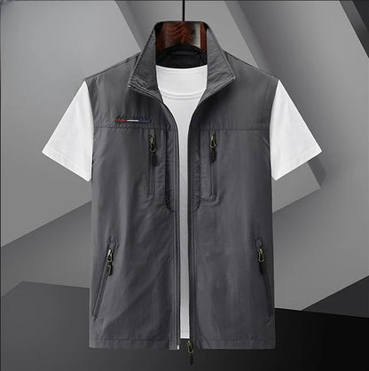 Men's Summer vest 2024 Thin Style Multi Pocket Waterproof Durable Large Size Casual Outdoor Travel Vest Men's Sleeveless Jacket