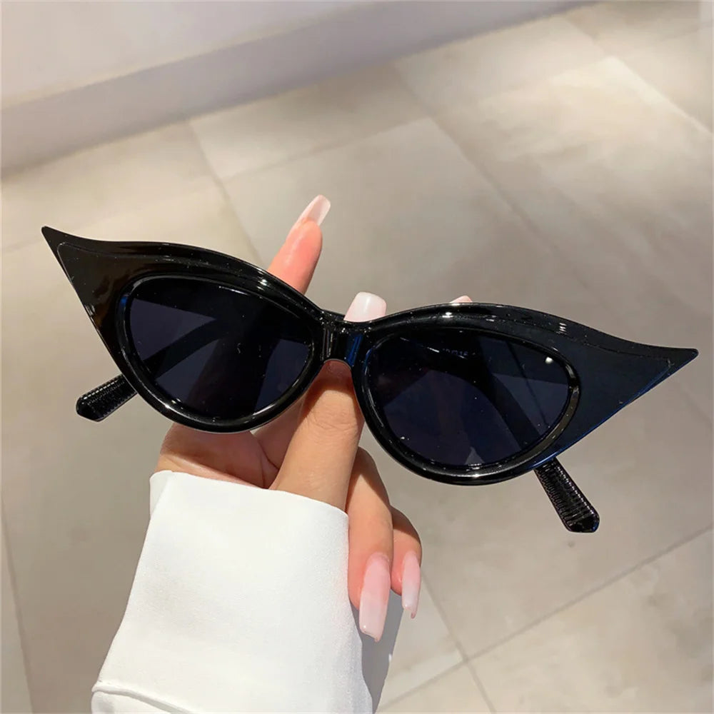2024 Luxury Band Fashion Y2k Sexy Cat Eye Sunglasses Women Men Designer Snake Sun Glasses Gradient Shades Uv400 Oculo Eyewear A-Black