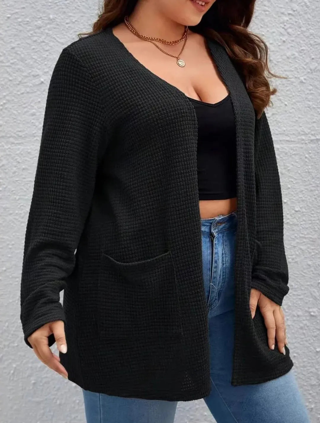 Plus size pure color pocket cardigan coat, casual long-sleeved shirt, suitable for spring and autumn wear, women plus size cloth