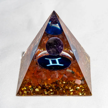 Natural Crystal Energy Generator Pyramid Peridot Amethyst Reiki Healing Chakra Resin Pyramid Egyptian Decor Room Decoration 1pc