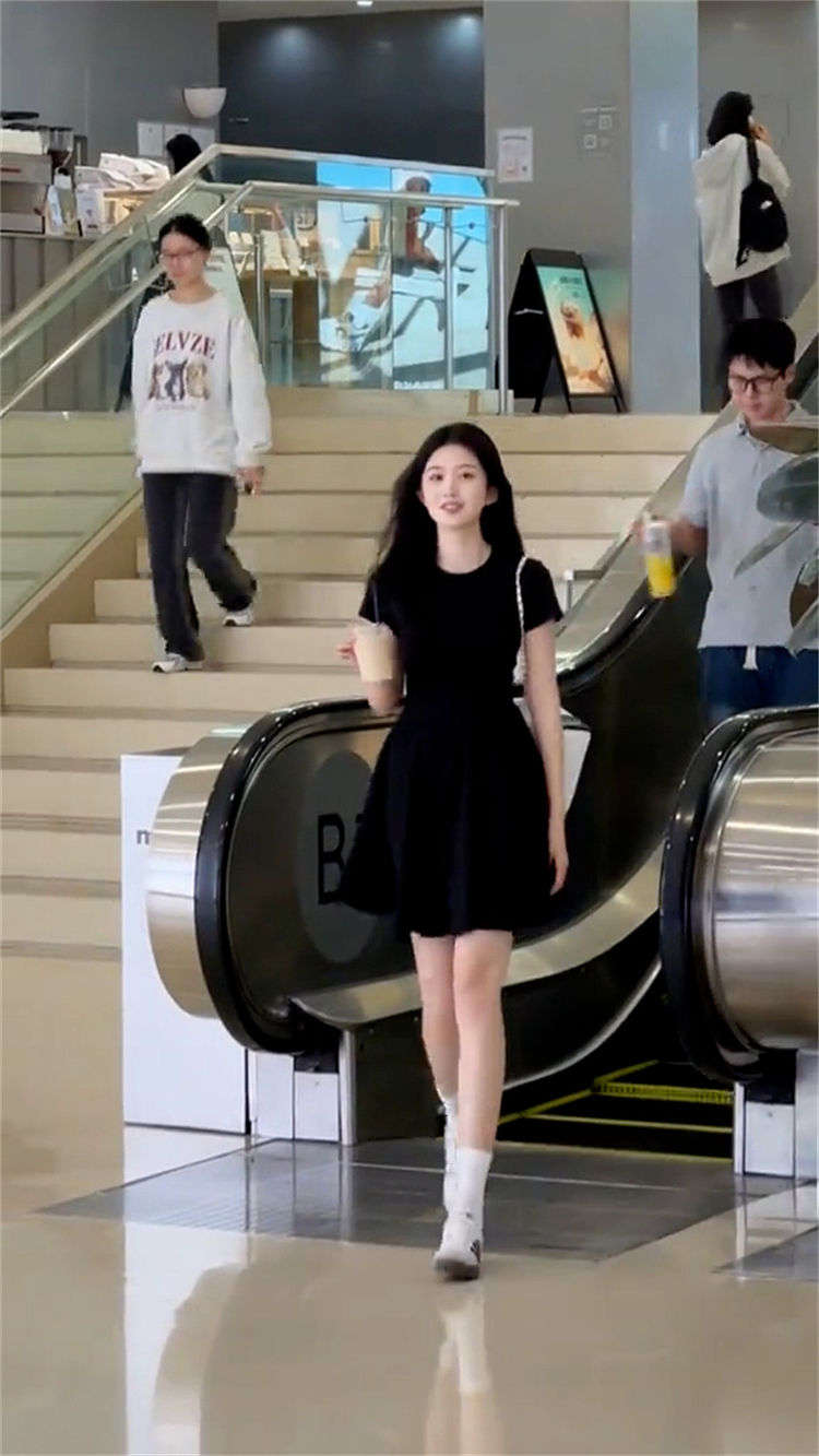 Women's Petite Black Summer Dress Round Collar Short Sleeve Slimming A-Line Mini Streetwear French Elegant LBD for Juniors